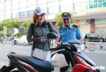 ANH BẢO VỆ DỄ THƯƠNG GIỮA CHỐN ĐÔ THỊ PHỒN HOA